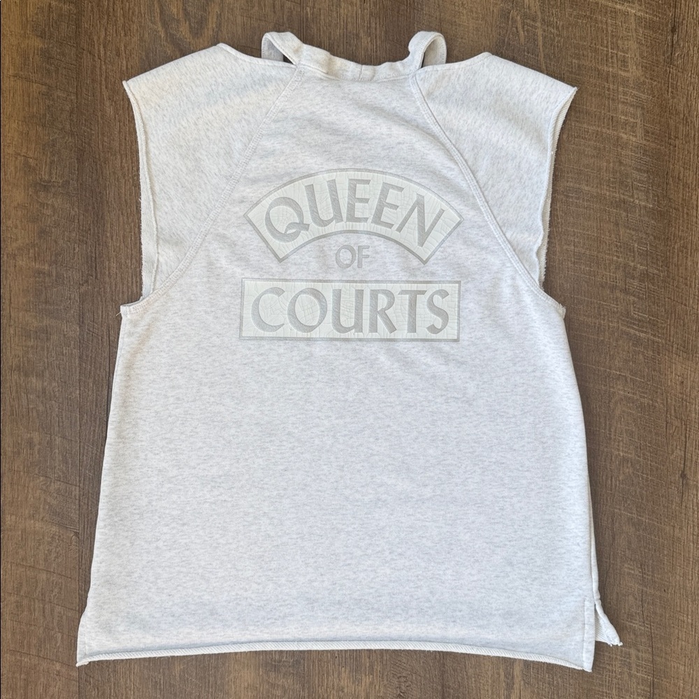 Nike Standard Issue Queen of Courts Fleece Basketball Gray Top Size Small - Picture 10 of 14